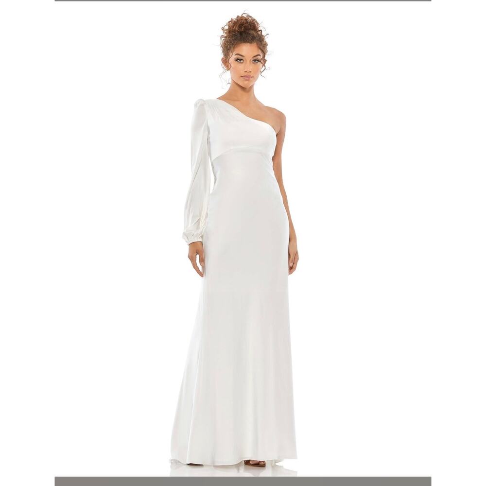 NWT Ieena for Mac Duggal White One Shoulder Satin Bridal Gown Size 2